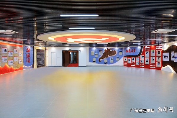 10大厅全景.JPG