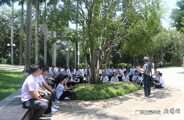 学生党支部书记王晓平分享体会.png